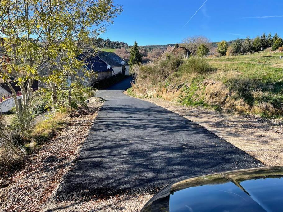 Villa 8Pers Au Calme Avec Superbe Vue Barbecue Wifi La Panouse  Luaran gambar