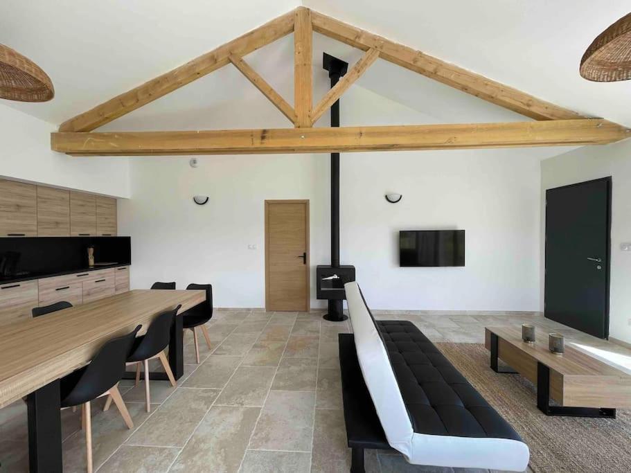 Villa 8Pers Au Calme Avec Superbe Vue Barbecue Wifi La Panouse  Luaran gambar