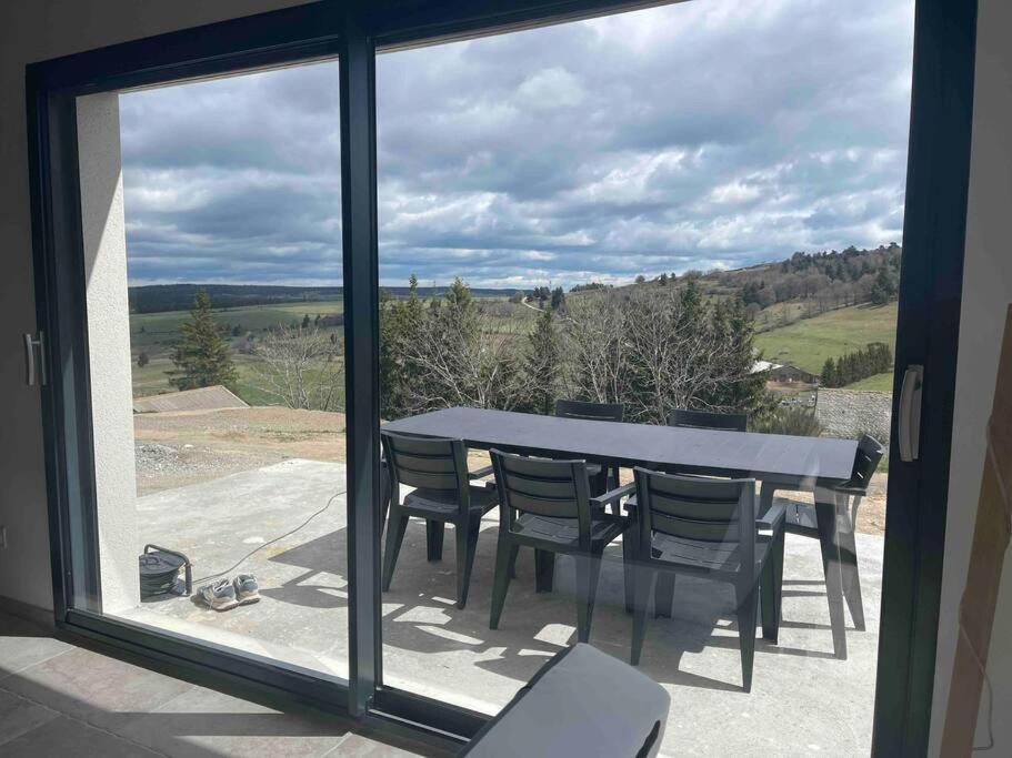 Villa 8Pers Au Calme Avec Superbe Vue Barbecue Wifi La Panouse  Luaran gambar